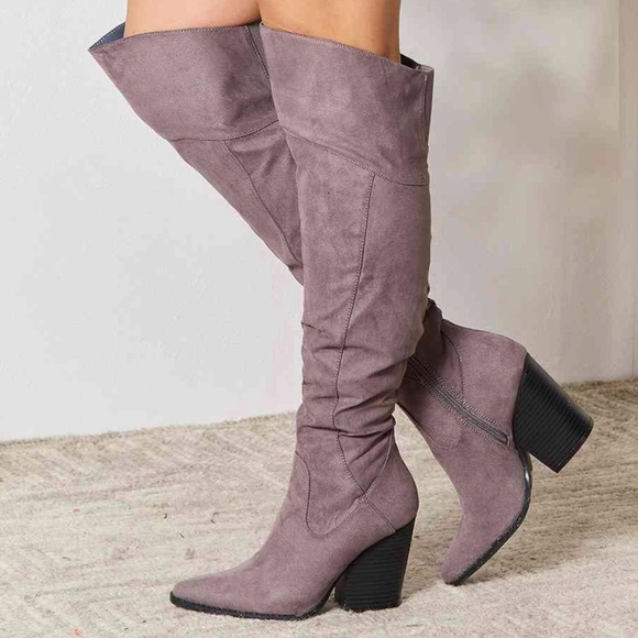 Women's Suede Knee-High Boots - Gray - Picture 1 of 5